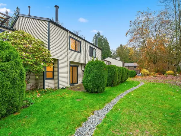 8574 Flowering PL, Burnaby, BC V5A 4B4