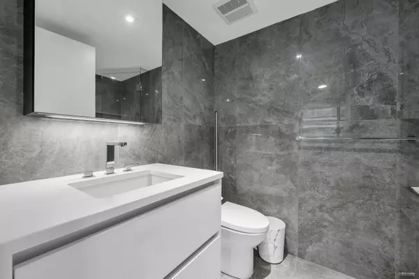 8133 Cook RD #740 Richmond, BC V6Y 0L7