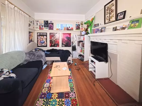 Vancouver, BC V6N 1L1,5570 Balaclava ST