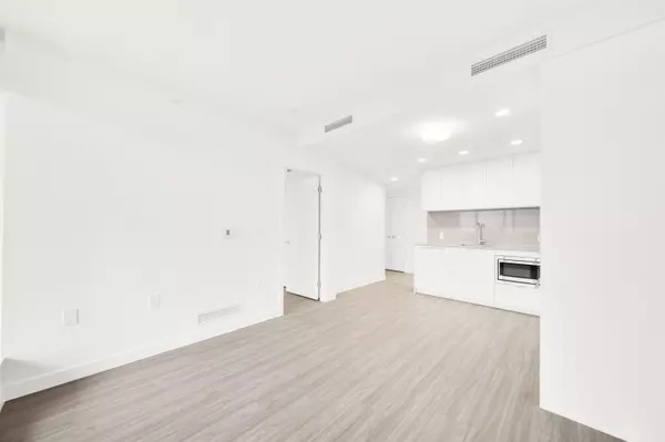 Surrey, BC V3T 0X2,13675 107a AVE #2101