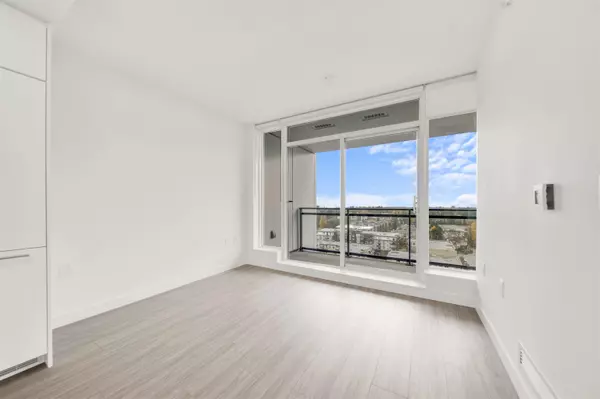 13675 107a AVE #2101 Surrey, BC V3T 0X2