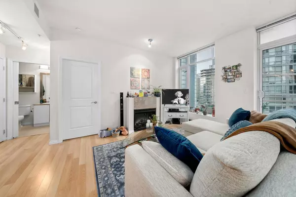 Vancouver, BC V6E 0A7,1211 Melville ST #1101