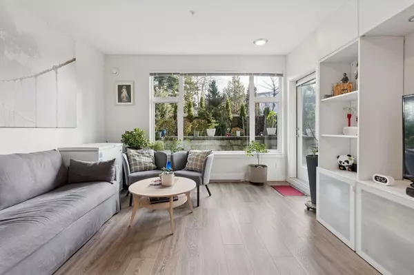 Surrey, BC V3R 0G8,10838 Whalley BLVD #124