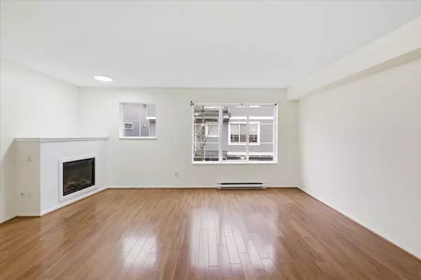 Surrey, BC V3S 8A6,15155 62a AVE #53