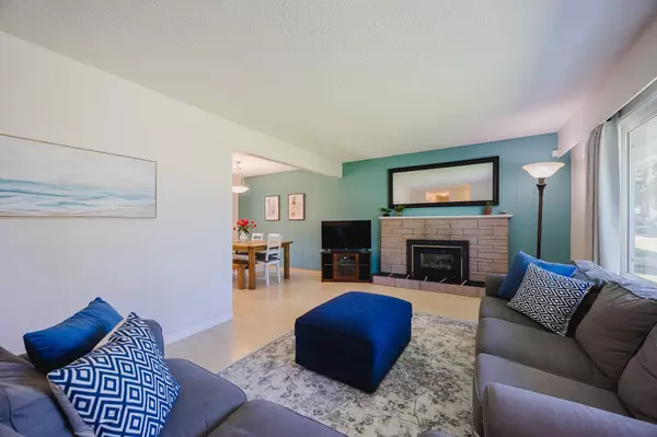 21632 Exeter AVE, Maple Ridge, BC V2X 4M8