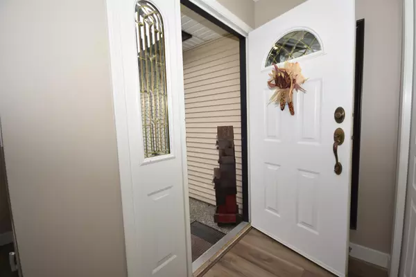 Delta, BC V4K 3P1,4748 54a ST #11