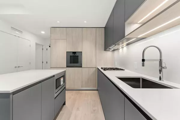 Richmond, BC V6Y 0N2,6500 Minoru BLVD #903