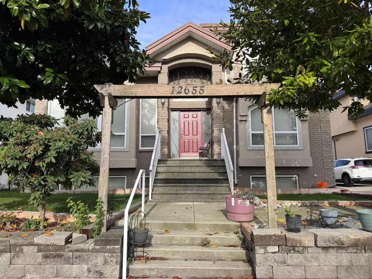 Surrey, BC V3W 1G2,12655 67b AVE