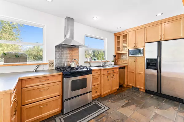 Coquitlam, BC V3J 2P3,1119 Sprice AVE