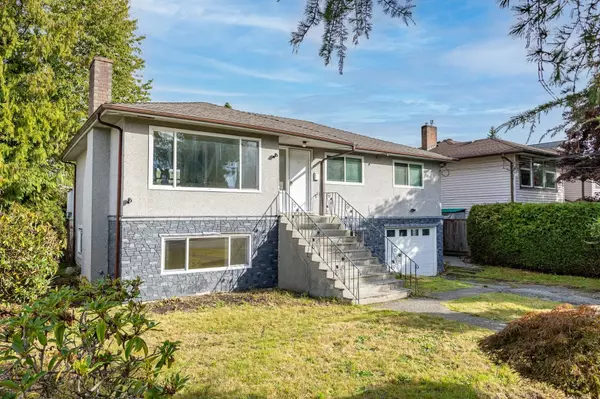 1119 Sprice AVE, Coquitlam, BC V3J 2P3