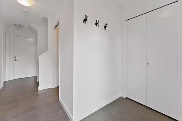 Surrey, BC V4N 6R7,18505 Laurensen PL #203