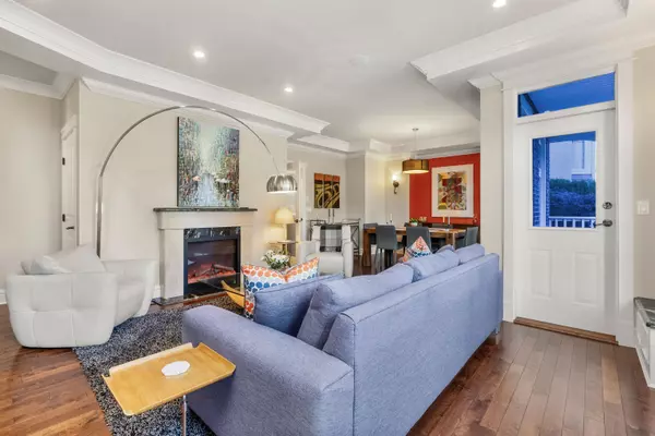 North Vancouver, BC V7N 1E8,452 Tempe CRES