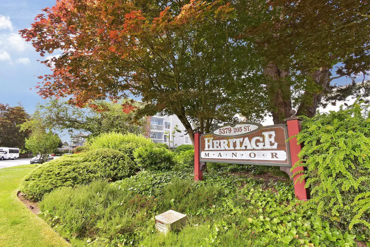 Langley, BC V3A 7V7,5379 205 ST #215