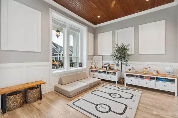 Surrey, BC V3X 0G6,5926 139a ST