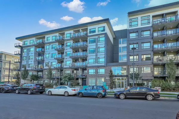 Surrey, BC V3T 0T5,10777 138 ST #309