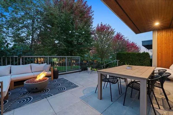 North Vancouver, BC V7G 0A9,3596 Salal DR #40