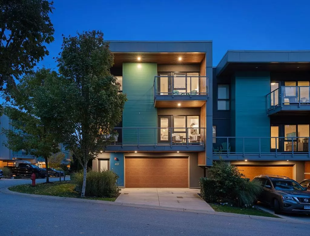 North Vancouver, BC V7G 0A9,3596 Salal DR #40