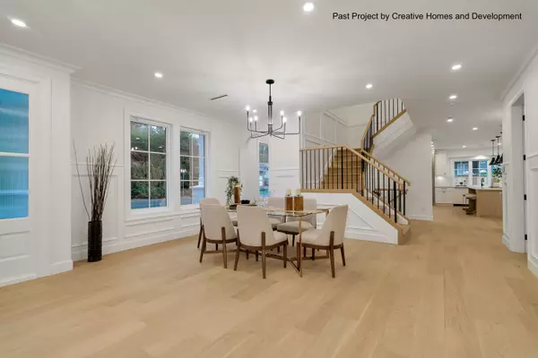 North Vancouver, BC V7K 1J3,1249 Frederick RD