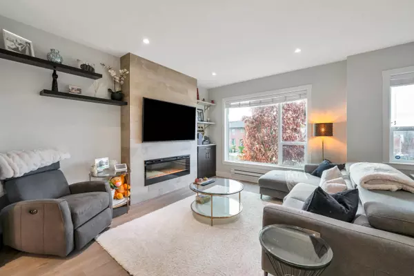 Surrey, BC V3Z 0S5,16336 23a AVE #38