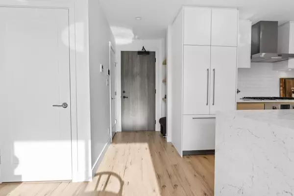 Port Moody, BC V3H 0L9,3131 Murray ST #527