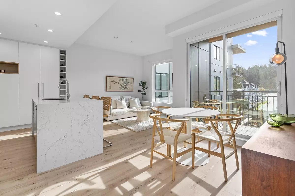 Port Moody, BC V3H 0L9,3131 Murray ST #527