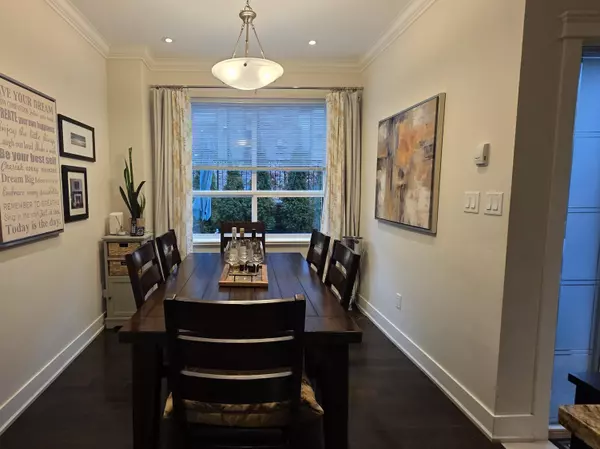 North Vancouver, BC V7M 1T1,665 W 15th ST