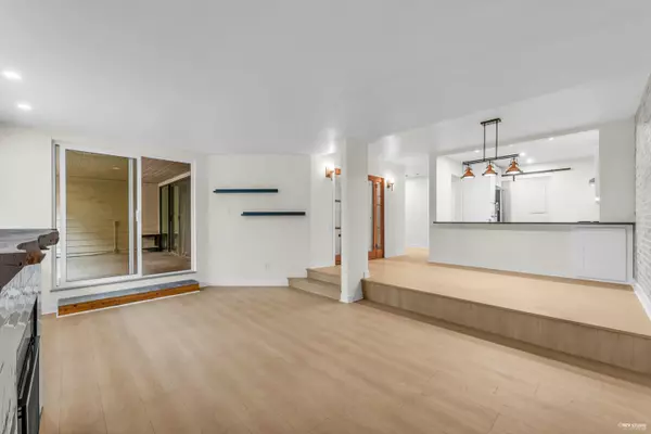 15282 19 AVE #110 Surrey, BC V4A 1X6