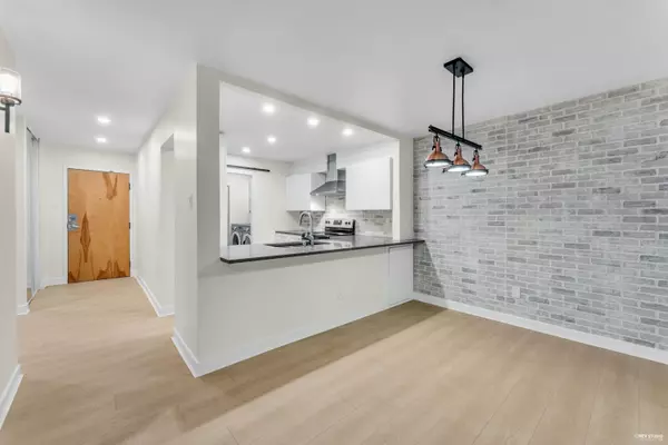 15282 19 AVE #110 Surrey, BC V4A 1X6