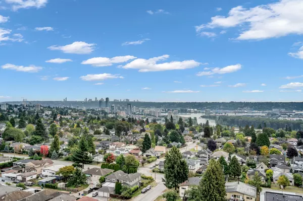 Burnaby, BC V3N 0J7,7769 Park CRES #1607