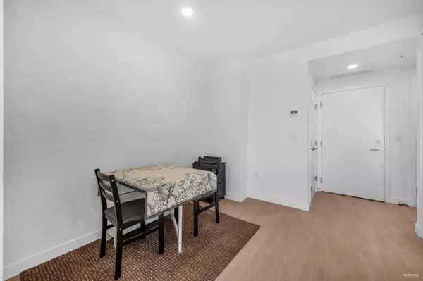 7769 Park CRES #1607 Burnaby, BC V3N 0J7