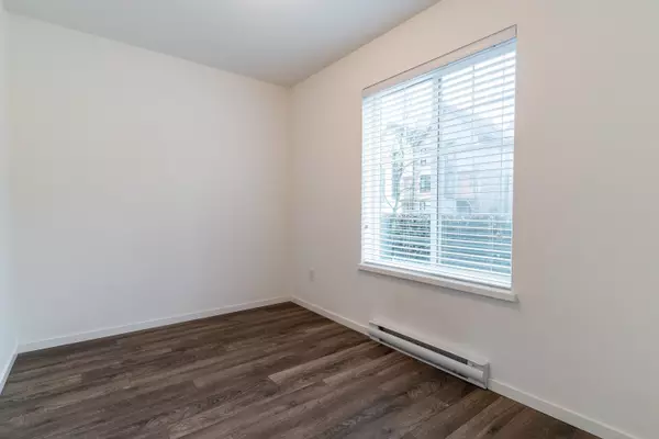 Surrey, BC V3Z 0Z2,16678 25 AVE #82