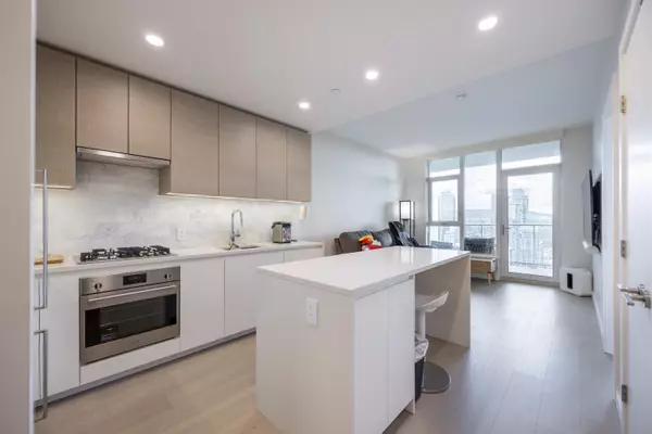 2186 Gilmore AVE #4103, Burnaby, BC V5C 0N7