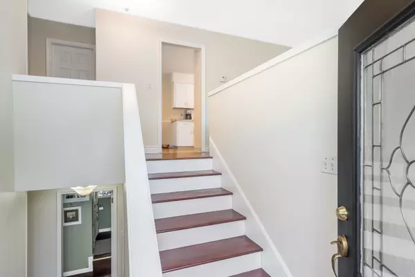 Chilliwack, BC V2R 4C7,46102 Griffin DR