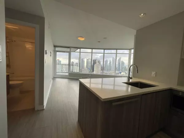 Burnaby, BC V5H 0G9,4900 Lennox Ln #3003