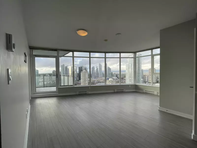 4900 Lennox Ln #3003, Burnaby, BC V5H 0G9