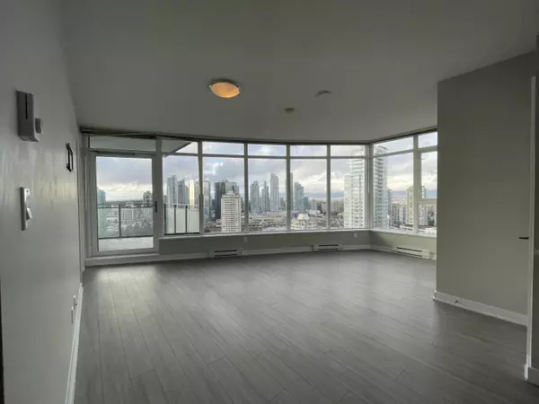 4900 Lennox Ln #3003, Burnaby, BC V5H 0G9