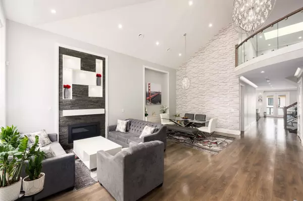 Surrey, BC V3W 2X2,14079 77a AVE