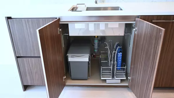 Richmond, BC V6X 0S3,8800 Hazelbridge WAY #1608