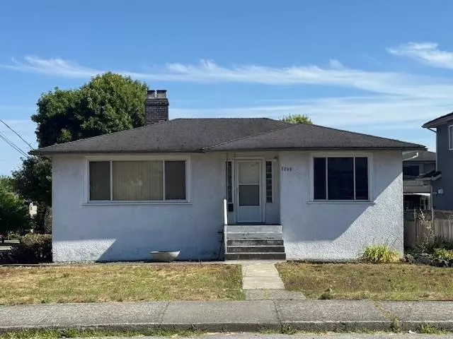 7790 15th AVE, Burnaby, BC V3N 1W5