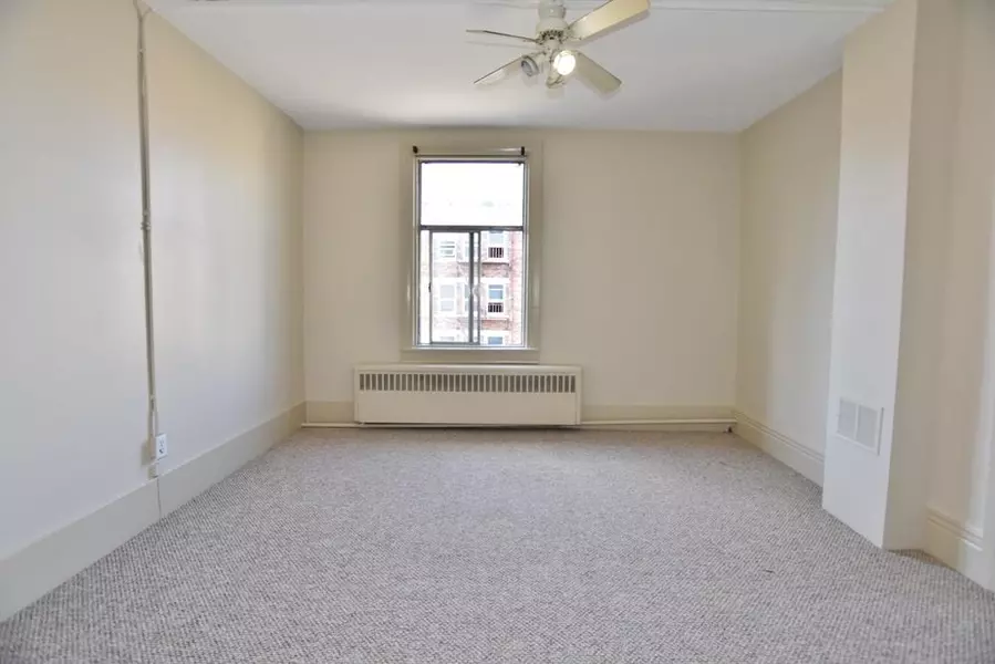 3 2603 Main ST #Condo, Vancouver, BC V5T 1Z4