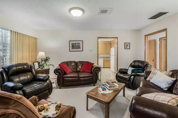 Abbotsford, BC V2T 2C6,31908 Old Yale RD