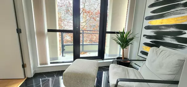 Vancouver, BC V6B 1T2,973 Mainland ST