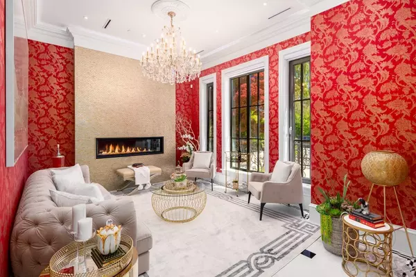 Vancouver, BC V6P 5H6,8483 Wiltshire ST