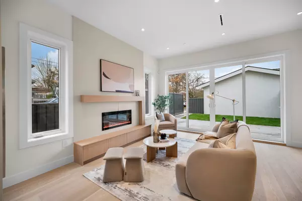 Vancouver, BC V5N 3B2,1671 E 31st AVE