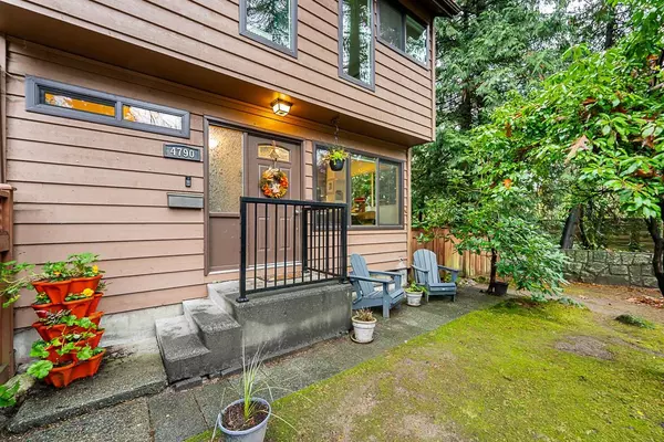 Burnaby, BC V5G 3W1,4790 Fernglen PL