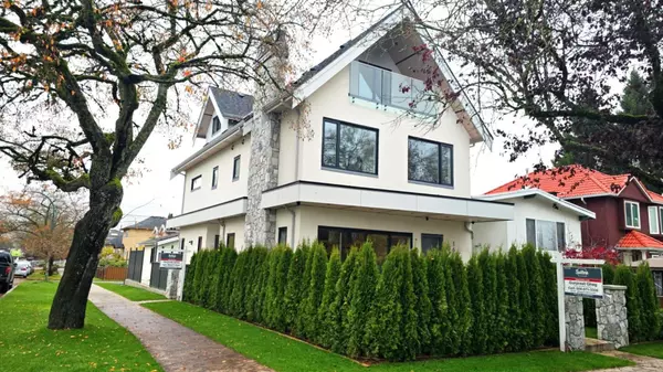 Vancouver, BC V5N 3A3,4681 Argyle ST