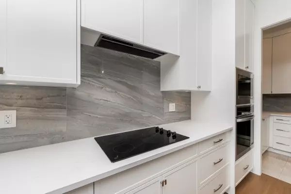 Port Coquitlam, BC V3B 4K1,3380 Edinburgh ST