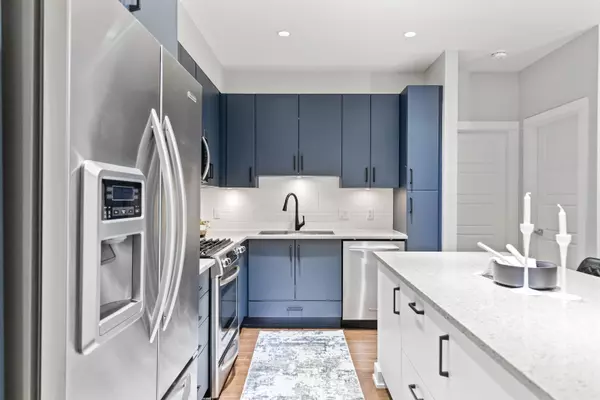 Surrey, BC V3Z 4R3,15185 36 AVE #209