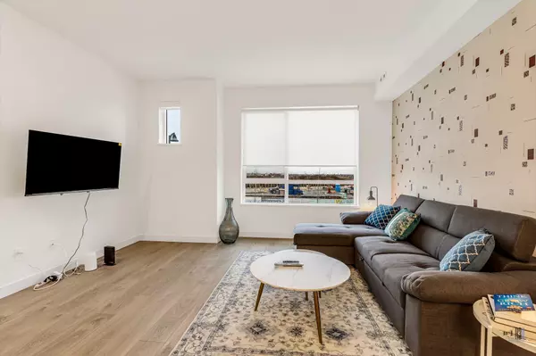 Tsawwassen, BC V4M 0E9,4408 Cormorant WAY #18