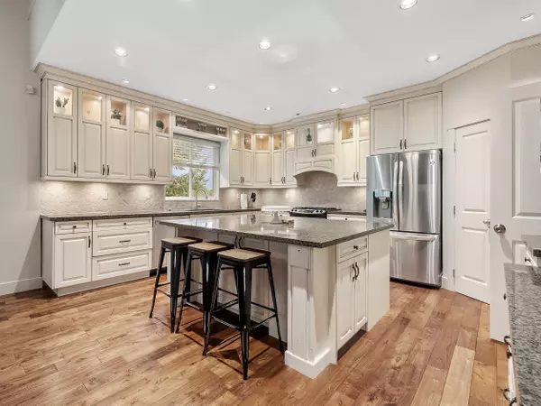 Langley, BC V3A 3K1,20723 46a AVE